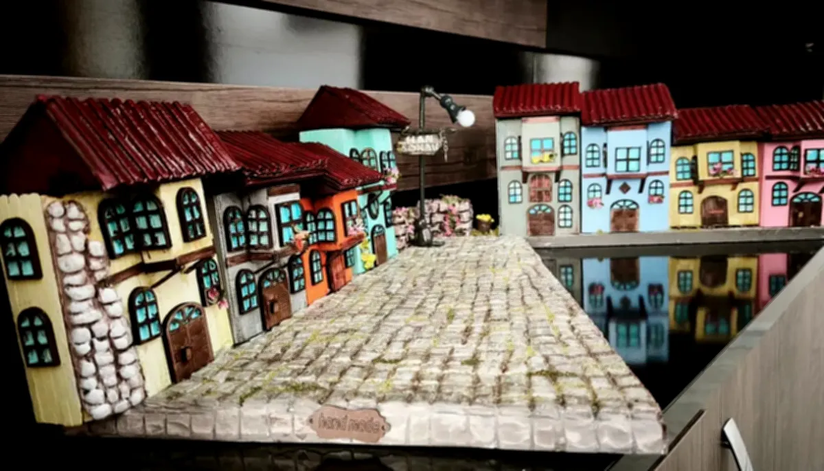 Minyatür Akşehir Evleri: Sanat ve Ekonomi Buluştu